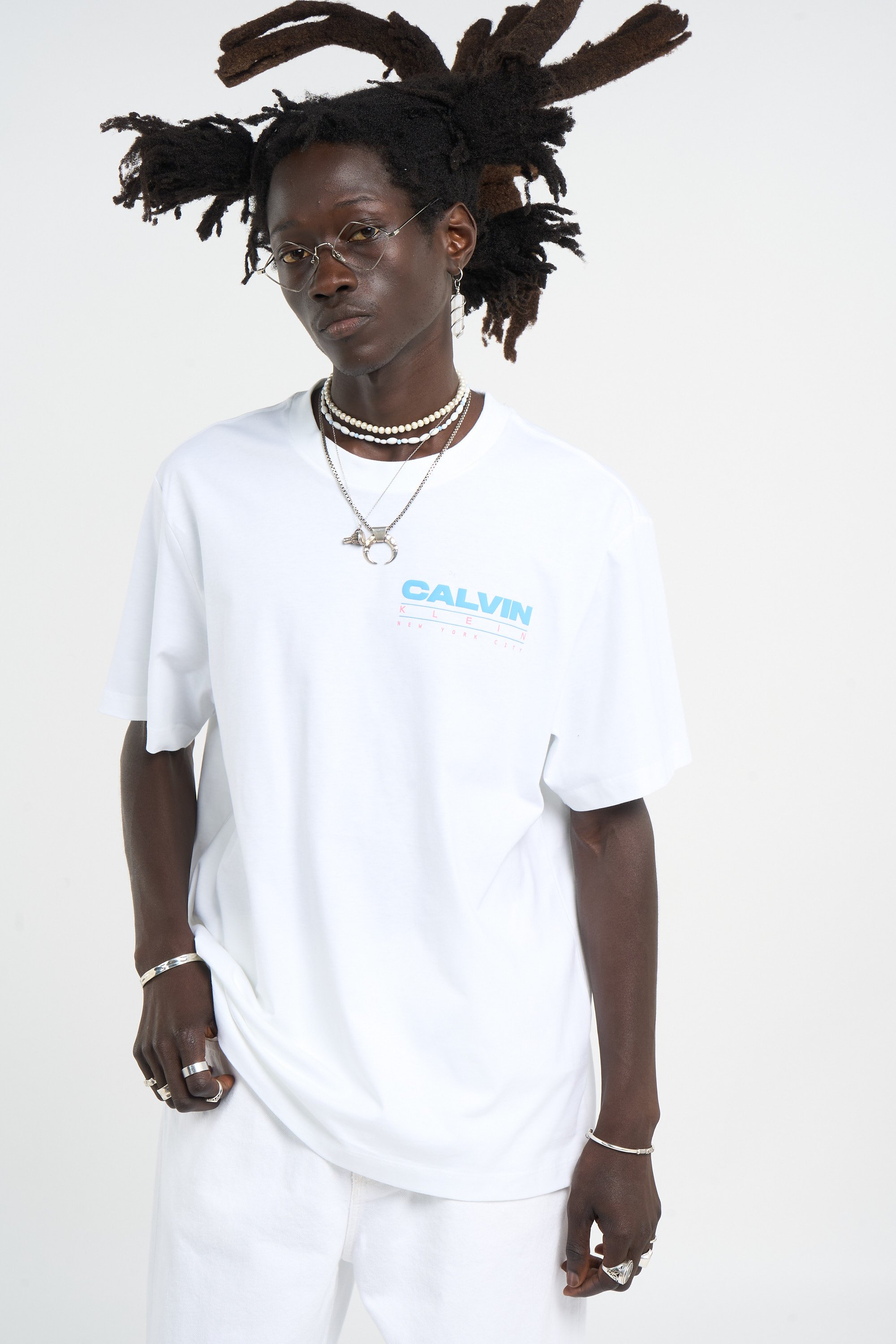 Regular-fit round-neck cotton T-shirt | White CALVIN KLEIN Men