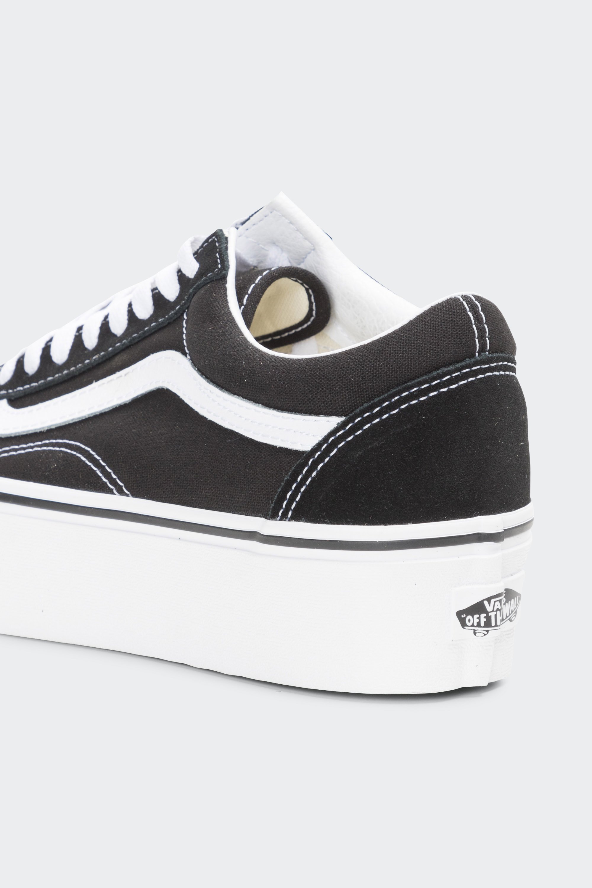 Sneakers | Black by VANS Sneakers Black