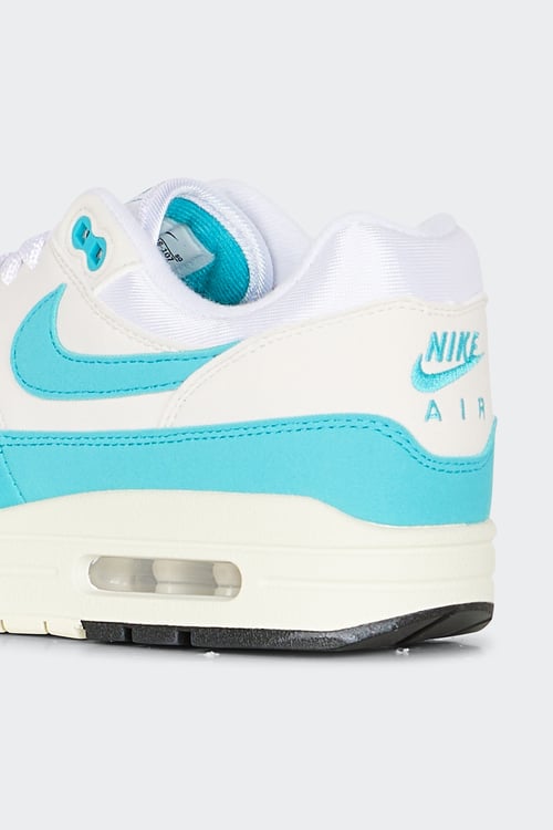 NIKE Baskets basses Blanc