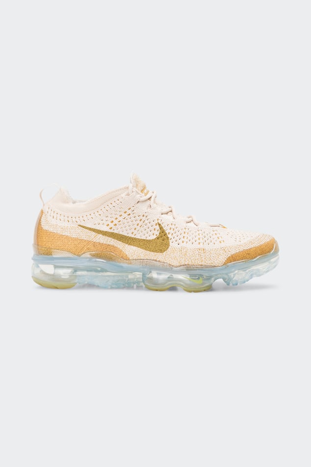 Golden vapormax on sale