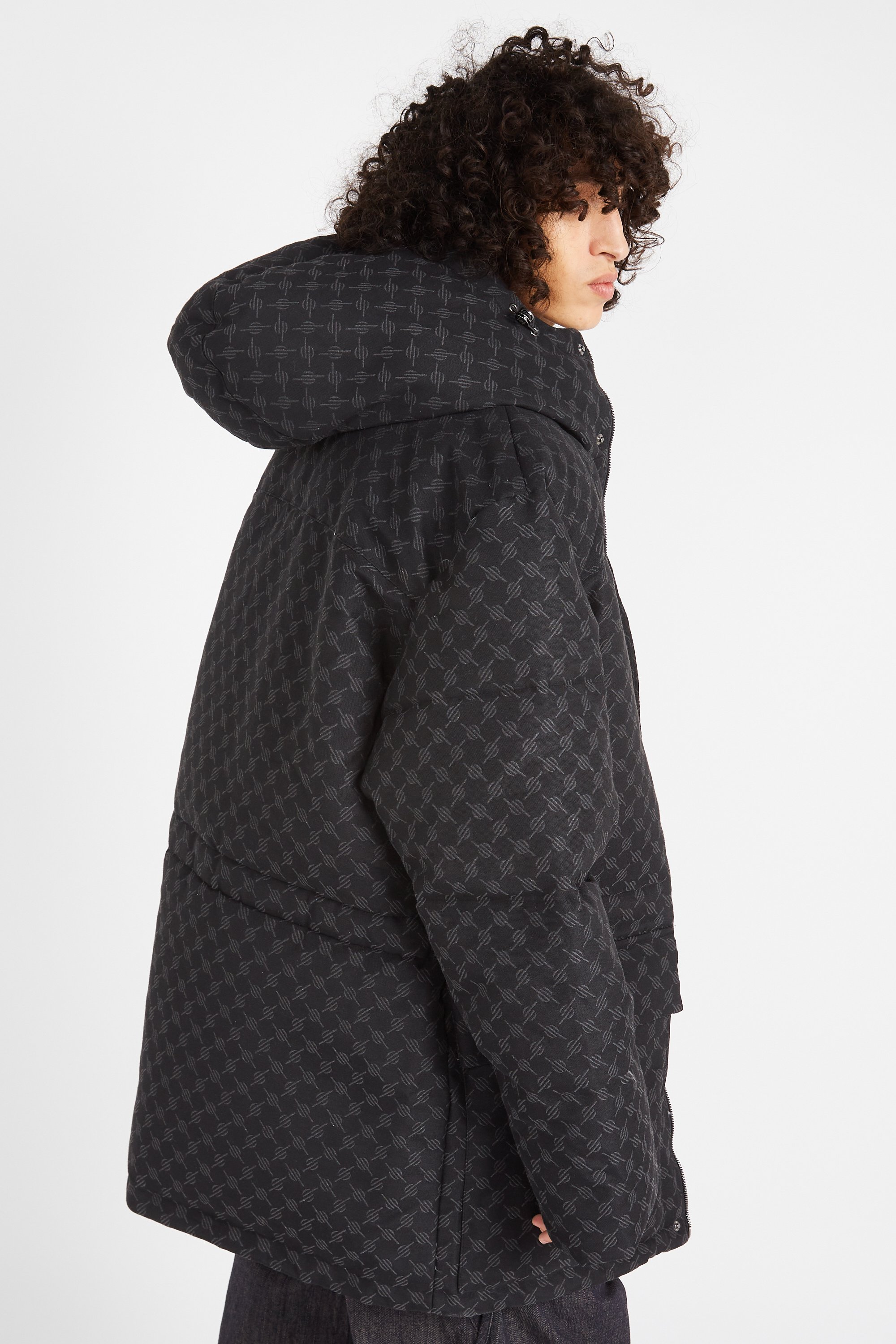 Lightweight quilted padded jacket with high neck | Black DAILY PAPER Men