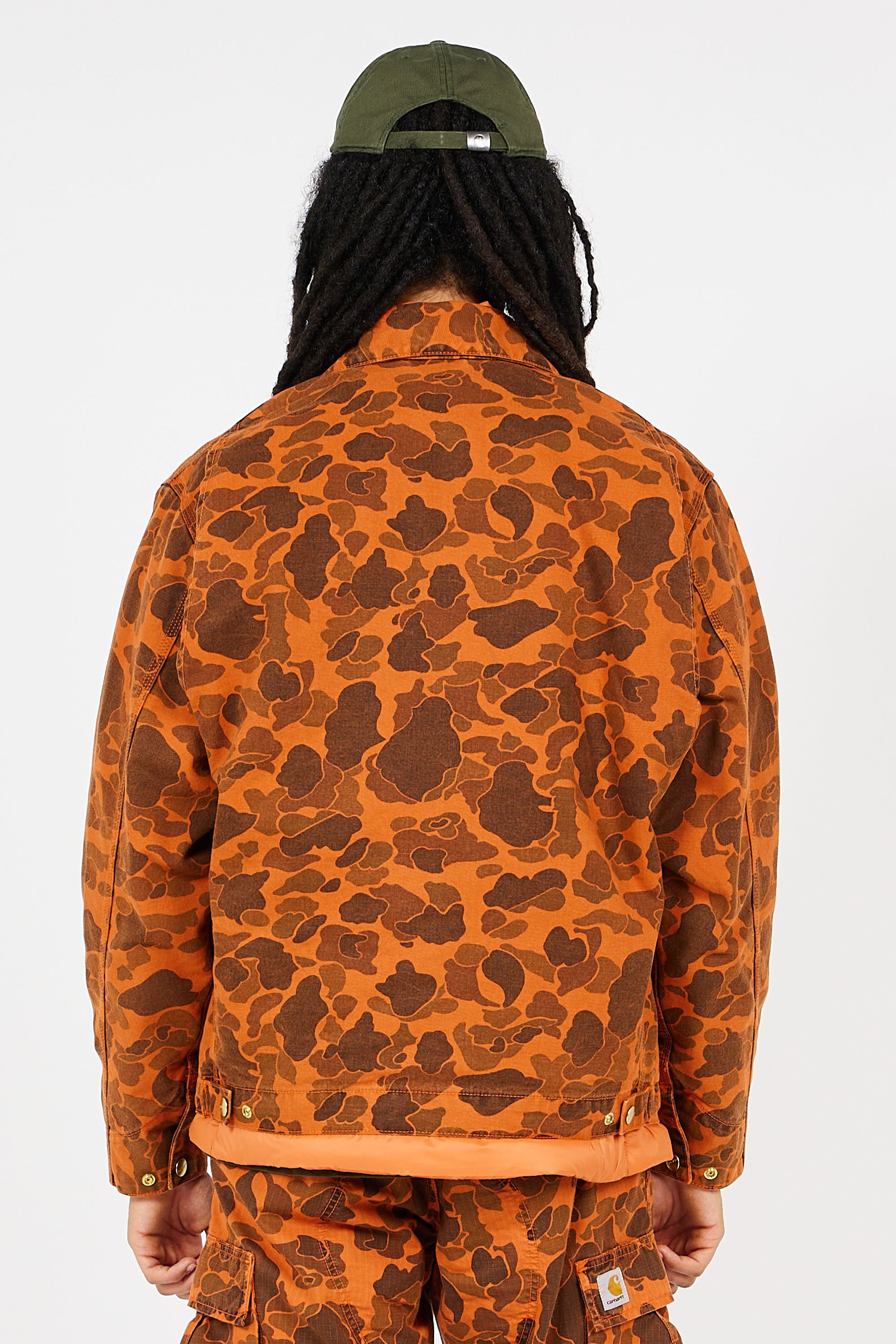 ✨未使用級✨ Carhartt WIP デトロイト S カモフラ オレンジ オレンジ系 Carhartt(カーハート) ジャケットその他(メンズ) - 海外