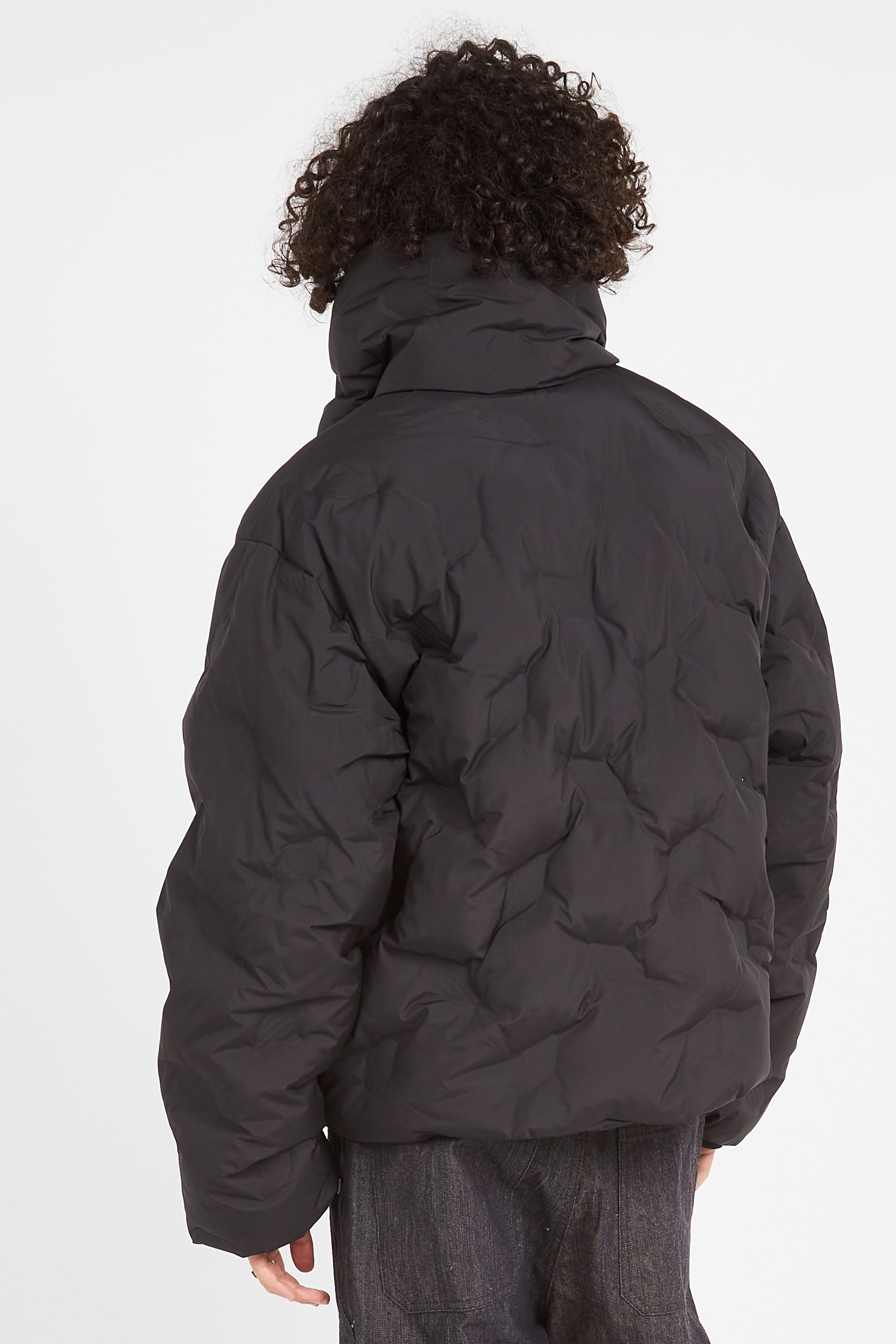 Lightweight quilted padded jacket with high neck | Black DAILY PAPER Men