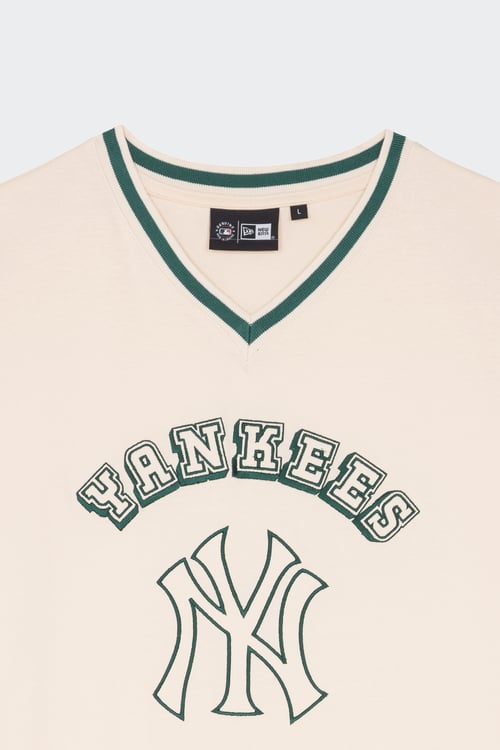 NEW ERA T-shirt Beige