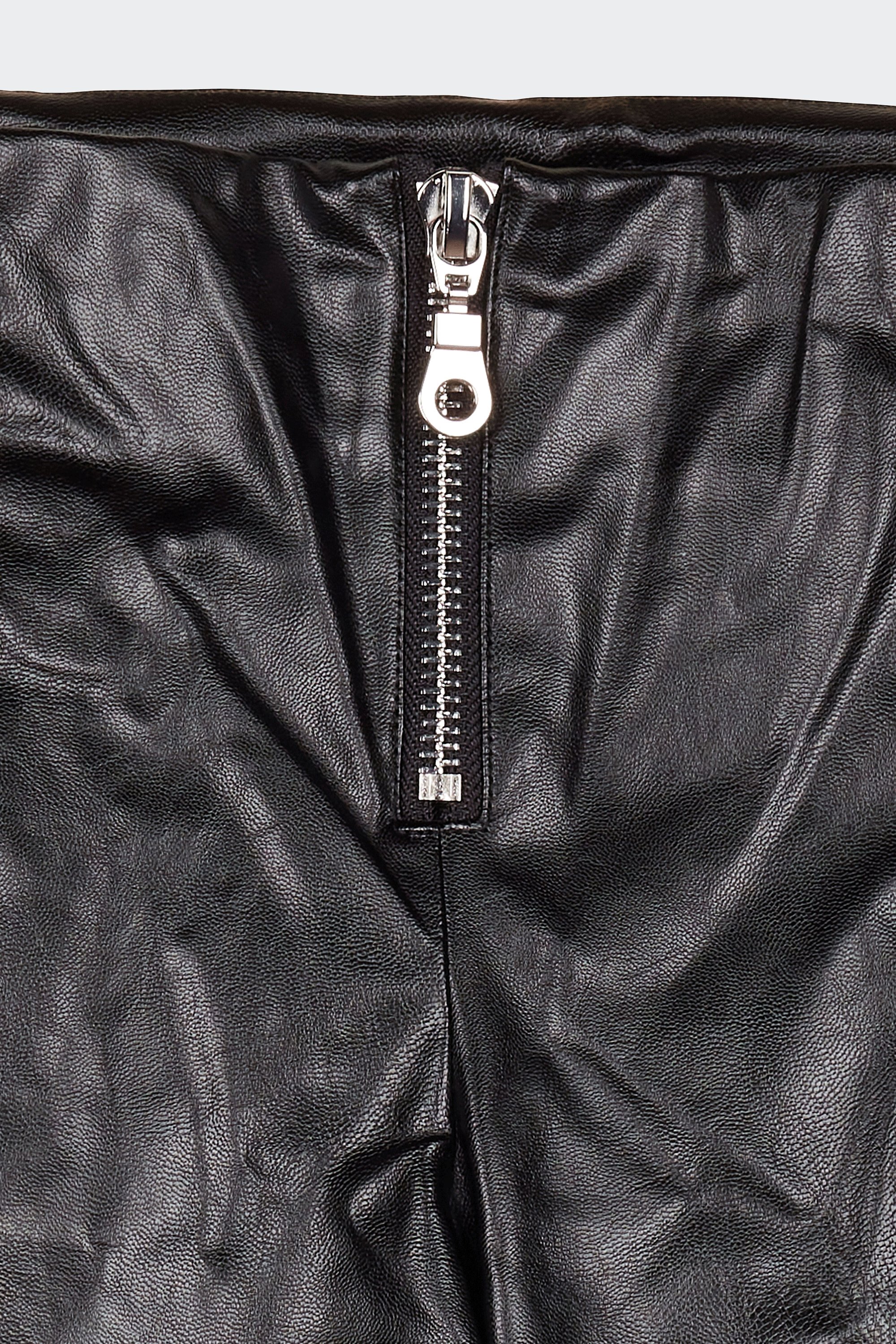 Straight leg pants | Black by RAGGED PRIEST Straight leg pants Black