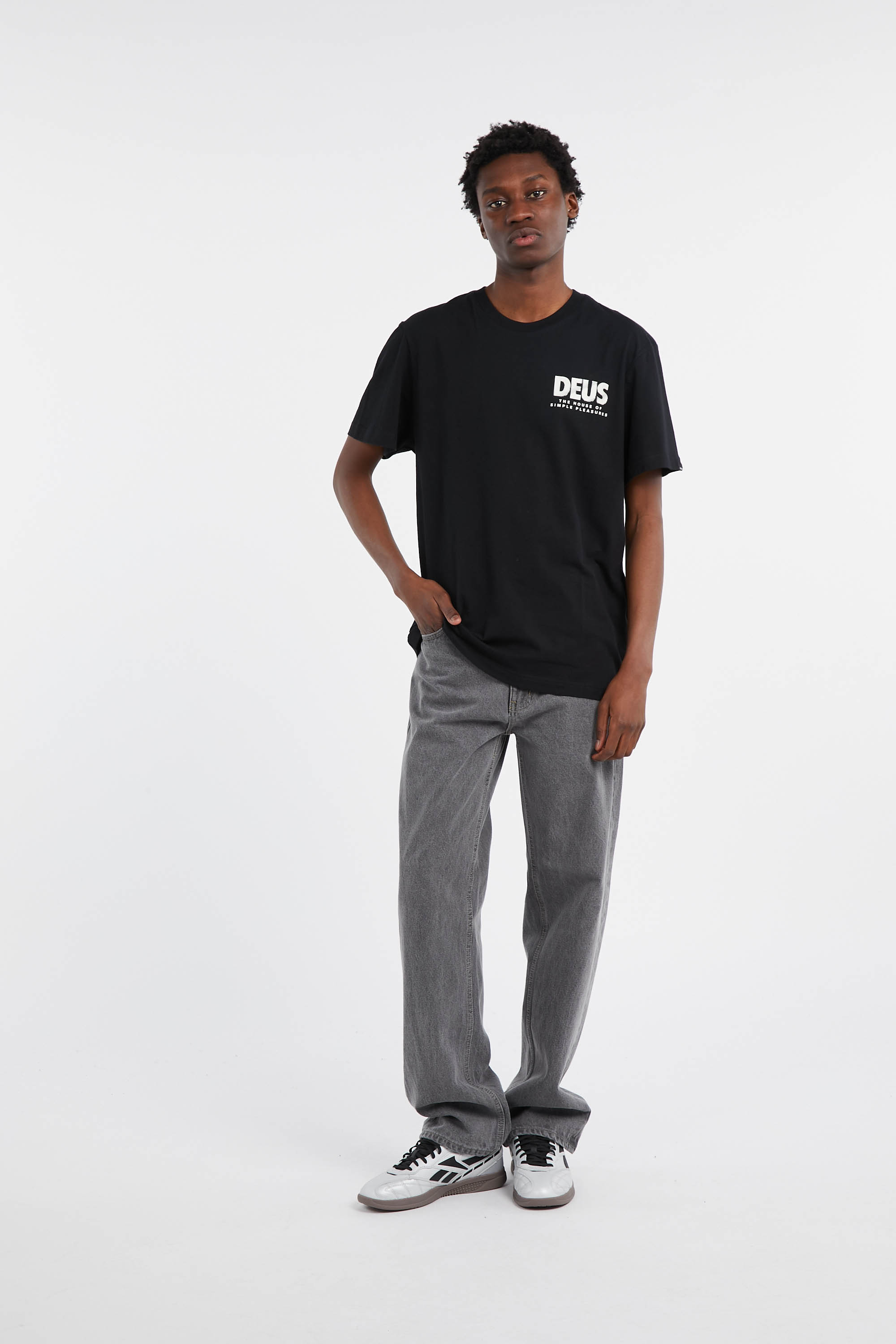Regular-fit round-neck cotton T-shirt Black