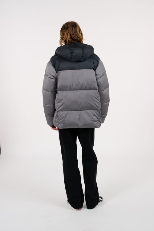 COLUMBIA Lightweight quilted padded jacket with high neck Grey