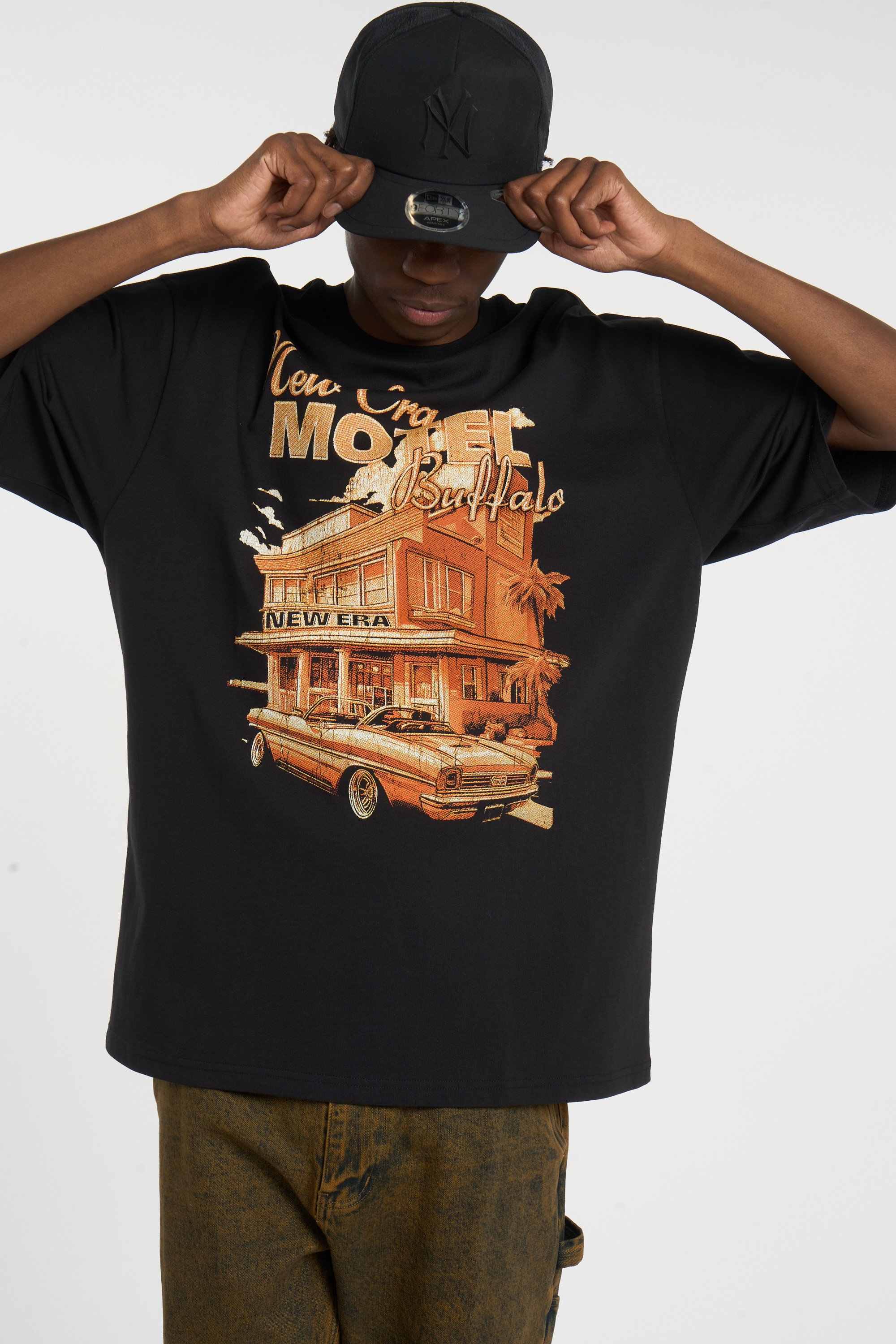 Regular-fit round-neck cotton T-shirt | Black NEW ERA Men