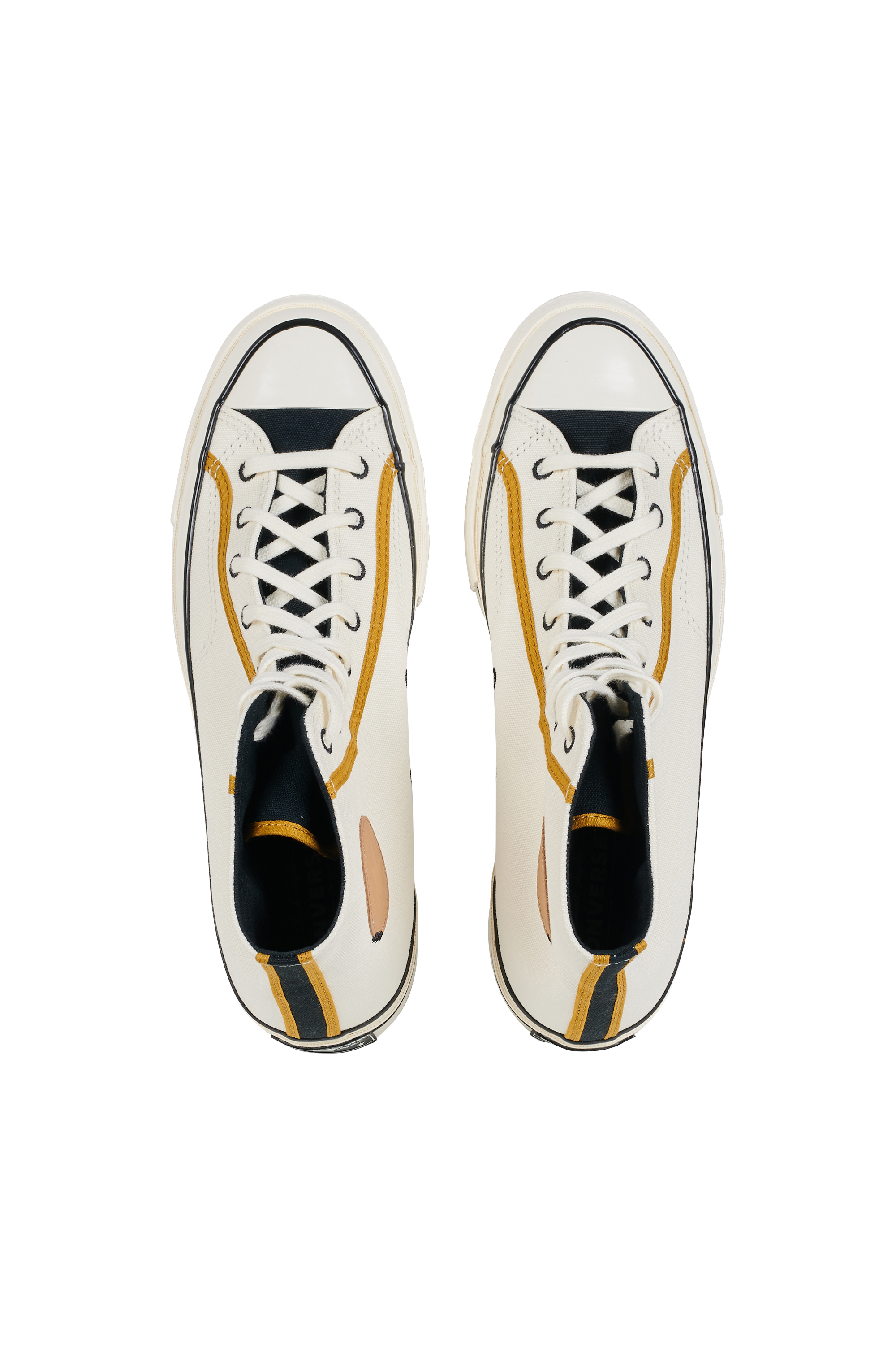 Baskets  Beige