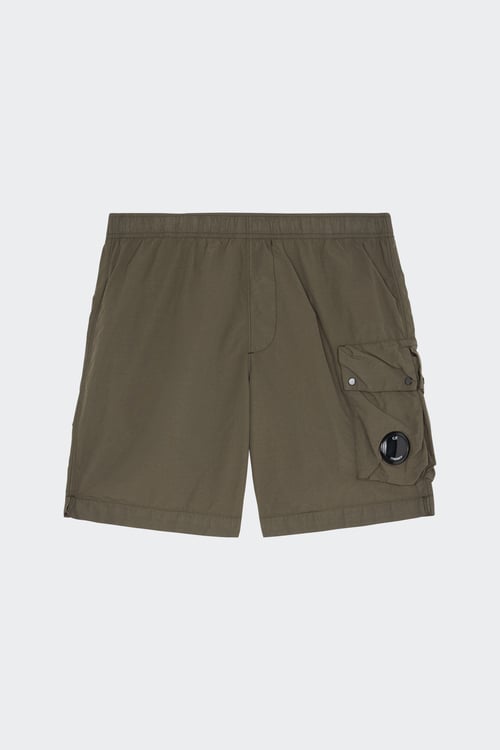 C.P. COMPANY Shorts Green
