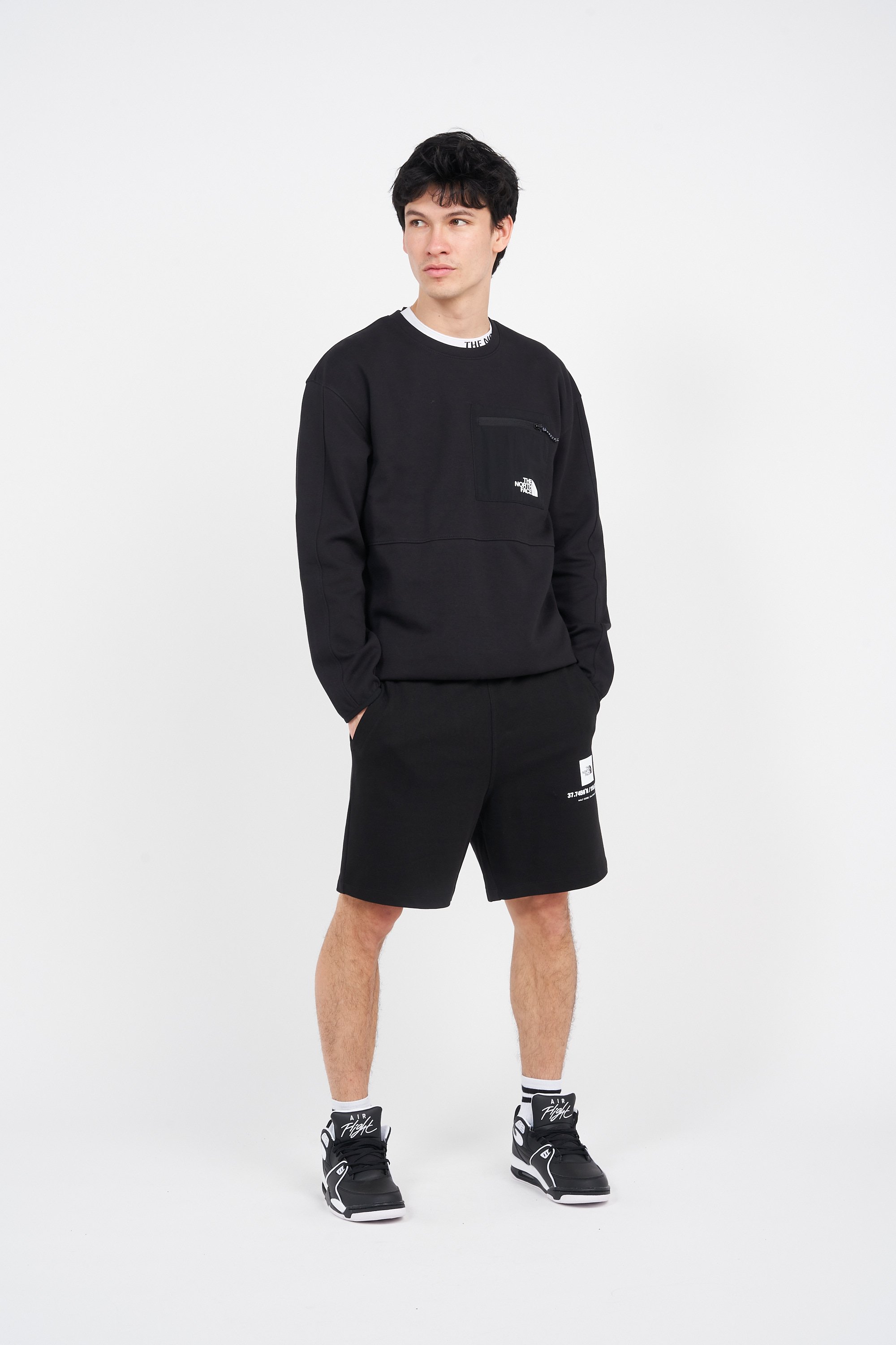 The north discount face sweat noir