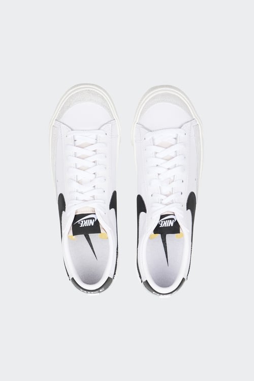 NIKE Baskets basses Blanc