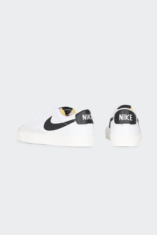 NIKE Baskets basses Blanc