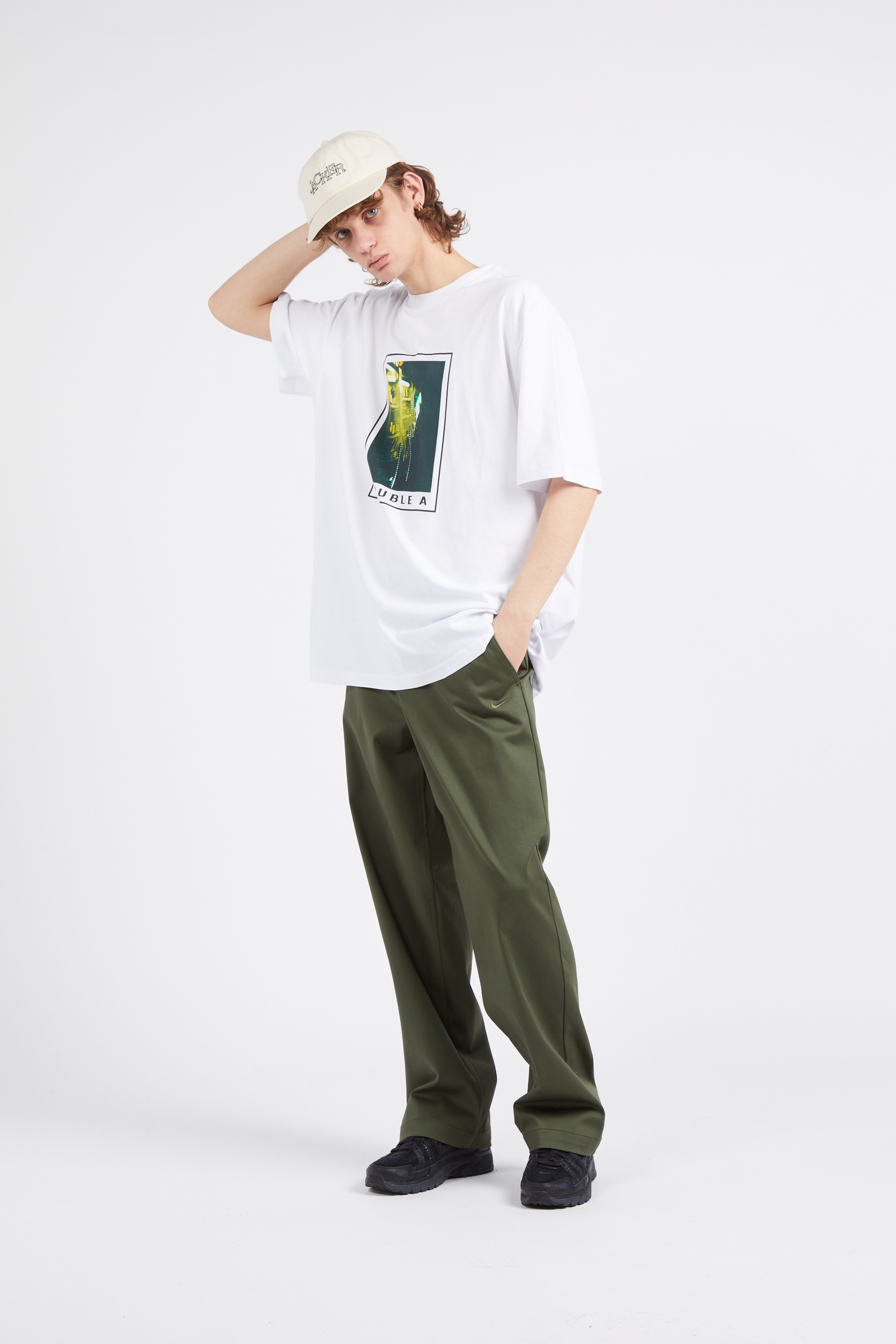 T-shirt White