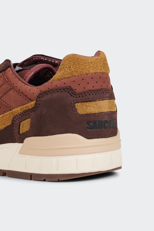 SAUCONY Baskets  Marron