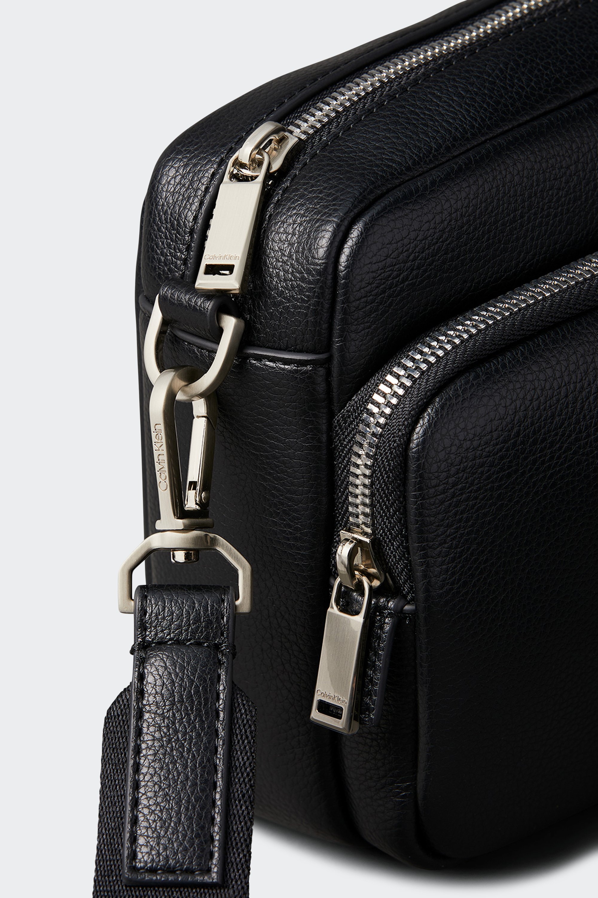 Baindeminuit shoulder bag | Black by CALVIN KLEIN Baindeminuit shoulder bag Black