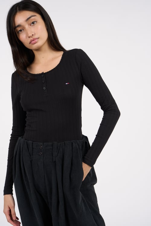 TOMMY JEANS Shorts Black