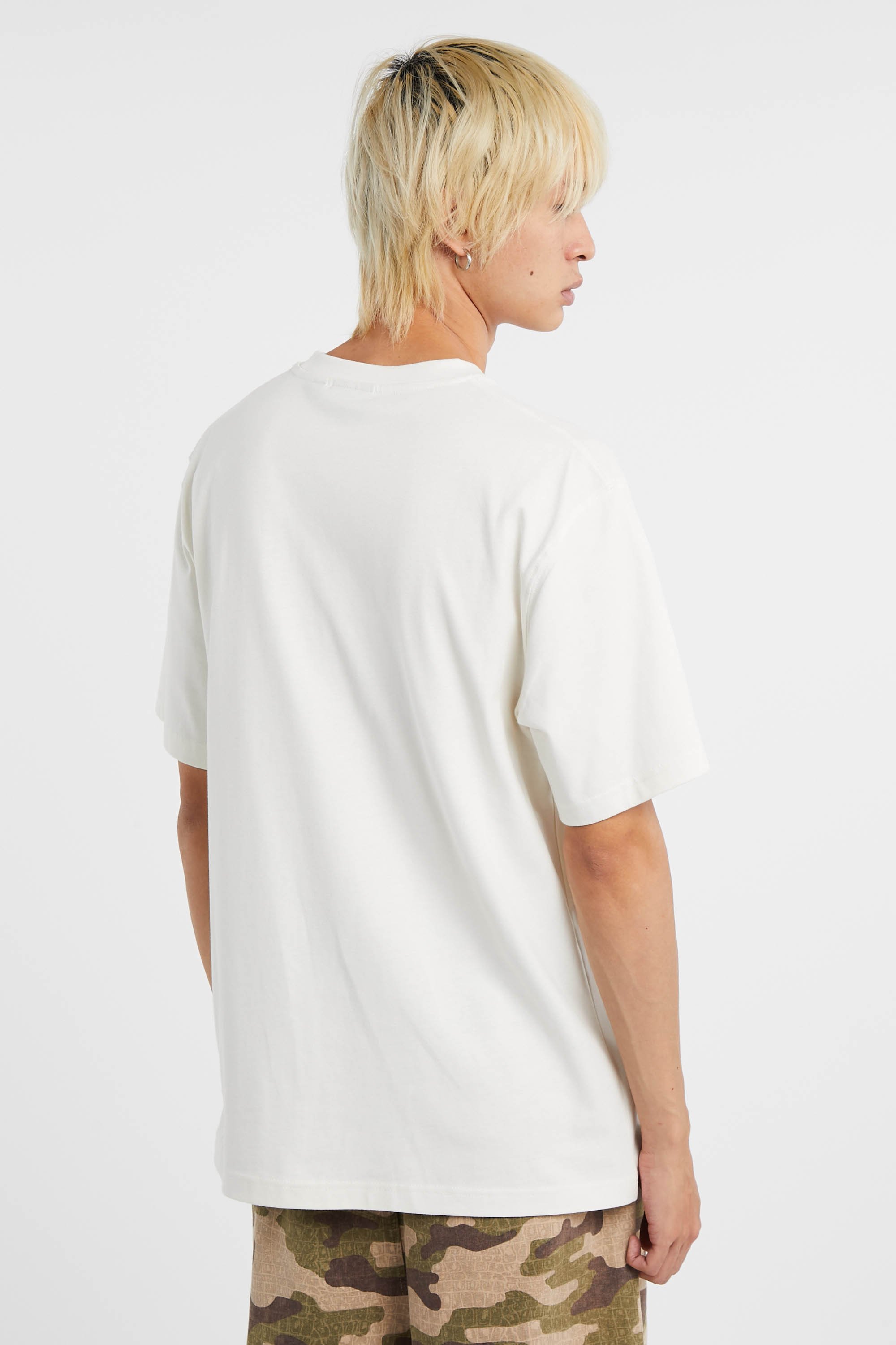 T-shirt White