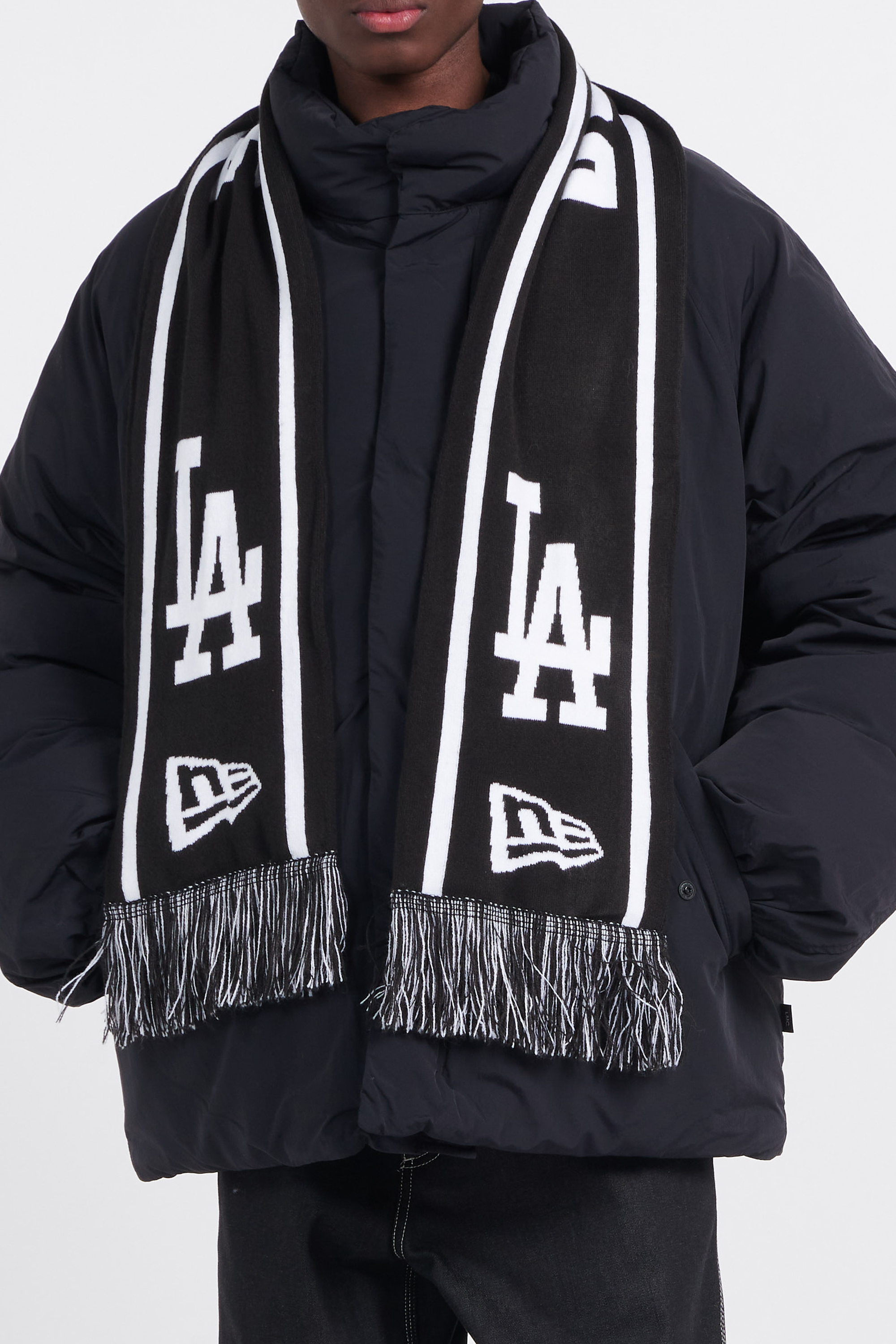 Scarf | Black NEW ERA Men