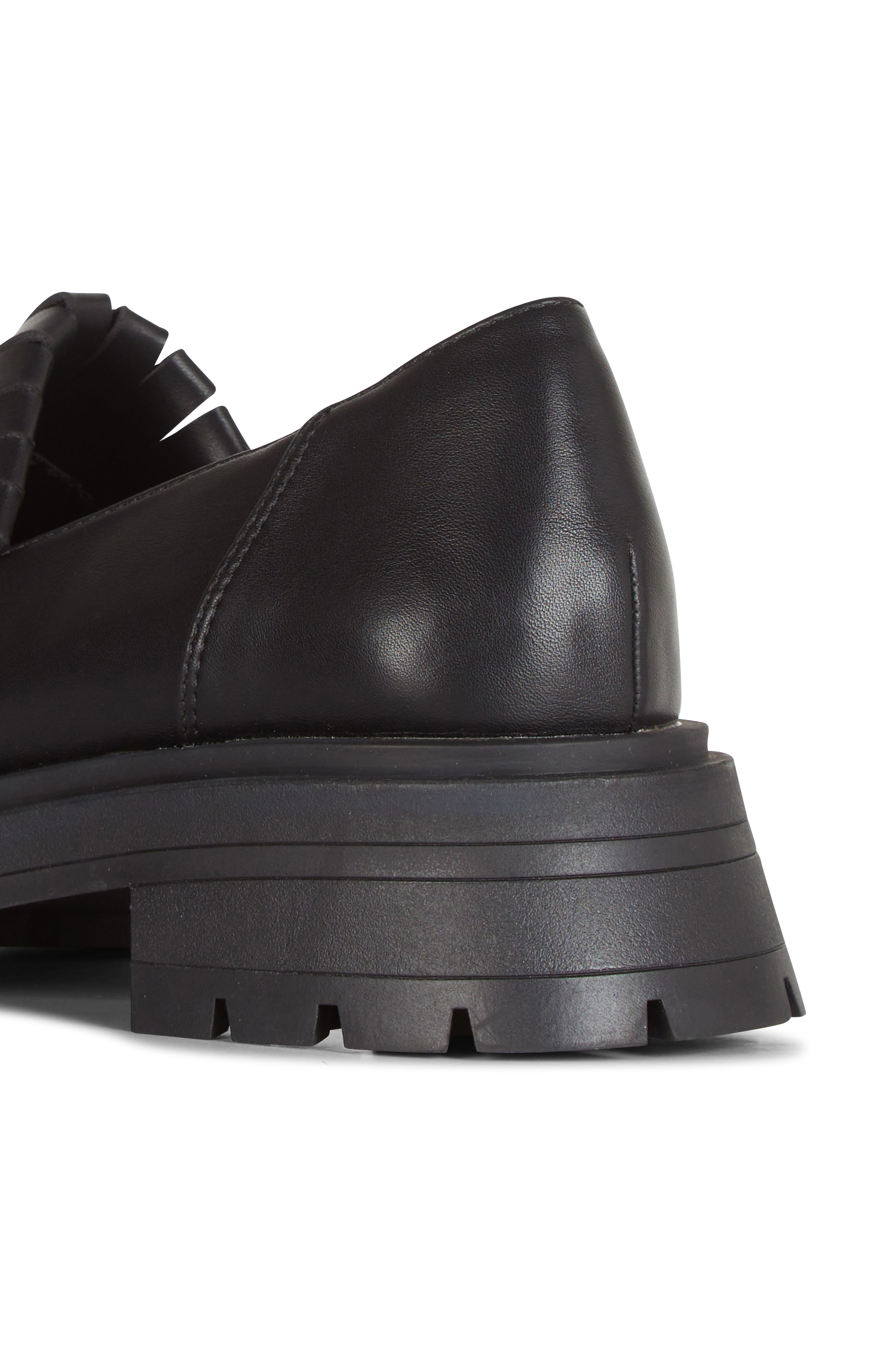 Moccasins | Black VANESSA WU Women