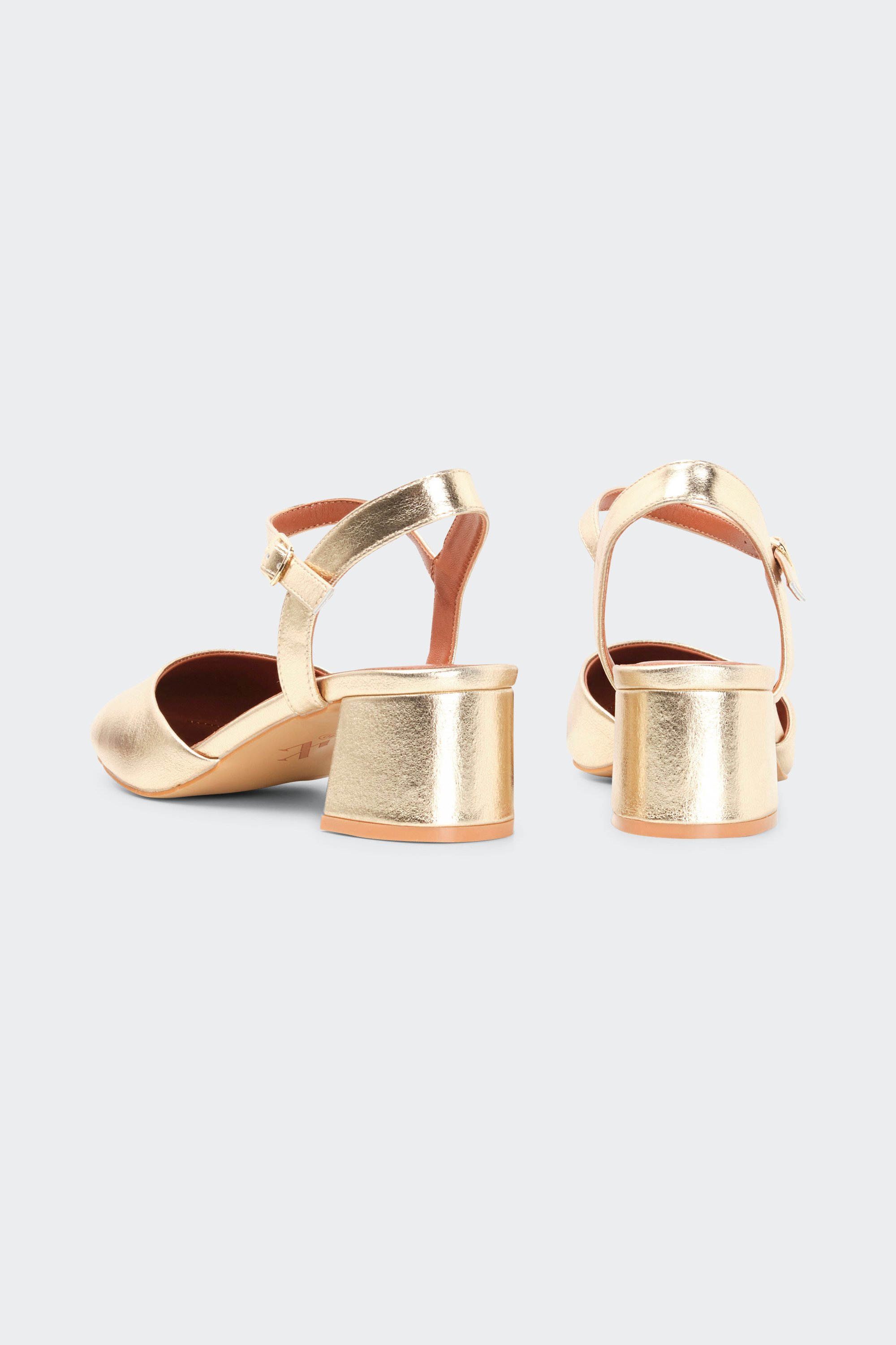 Sandales  | Doré by VANESSA WU Sandales  Doré