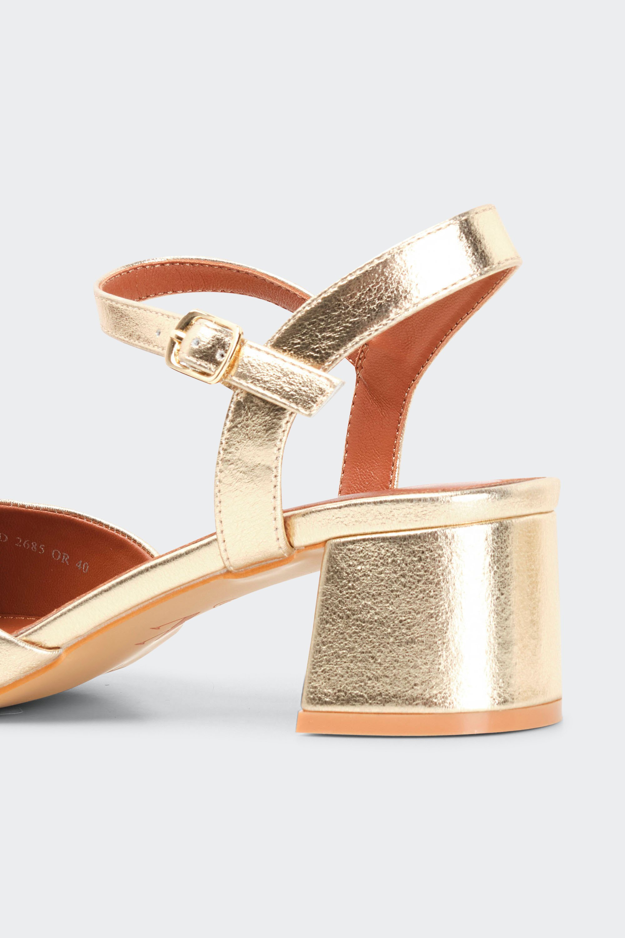 Sandales  | Doré by VANESSA WU Sandales  Doré
