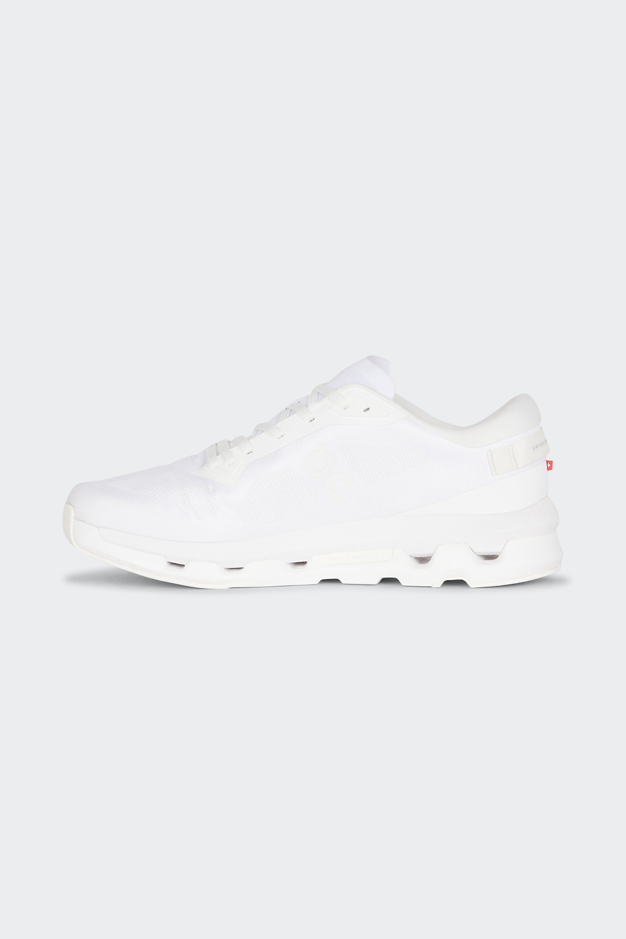 Baskets | Blanc by ON Baskets Blanc