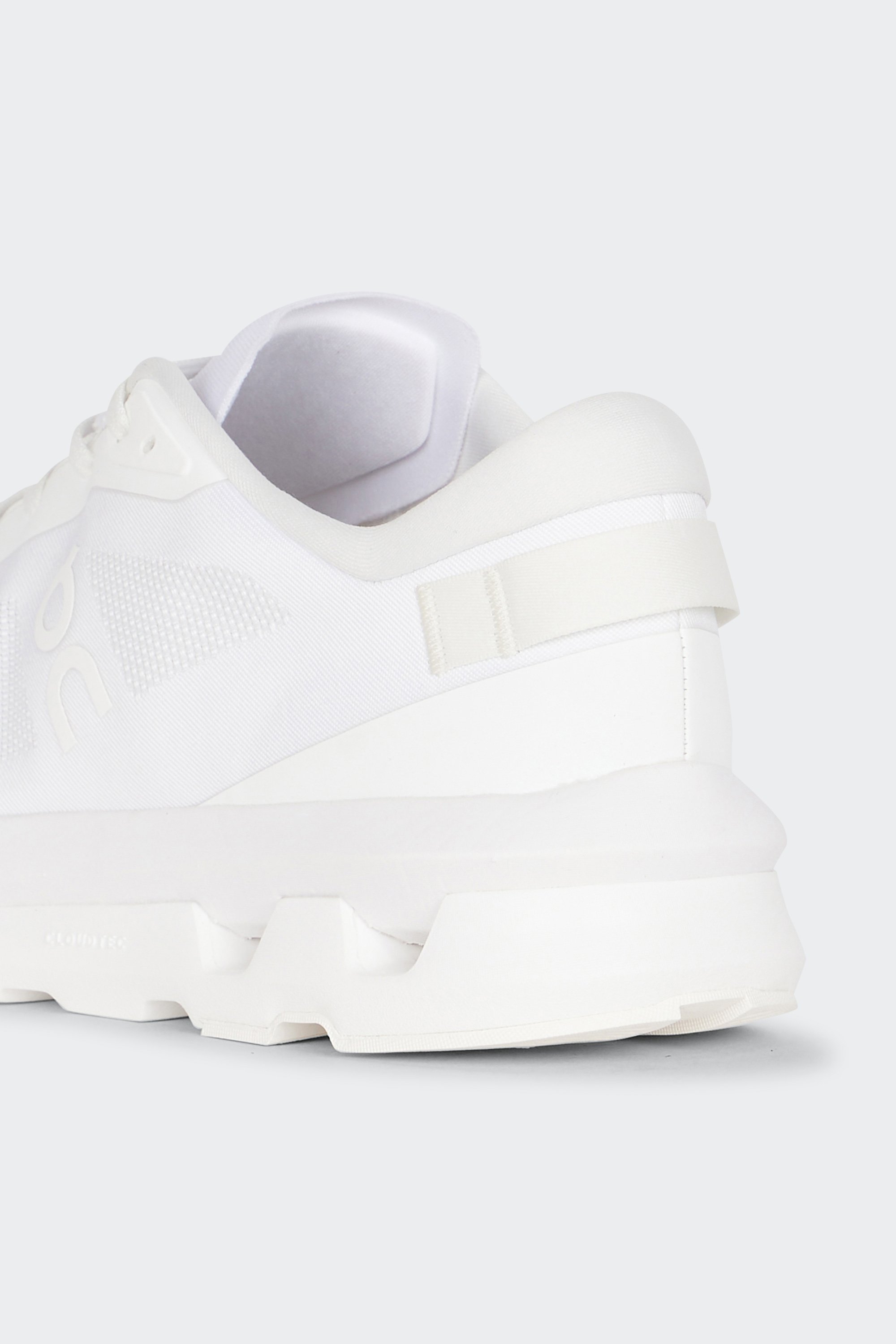 Baskets | Blanc by ON Baskets Blanc