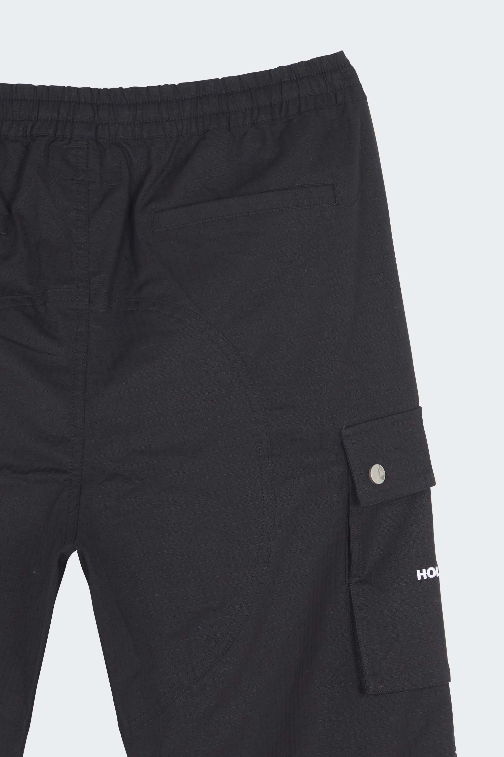 Cargo | Noir by HOLOGRAM Cargo Noir