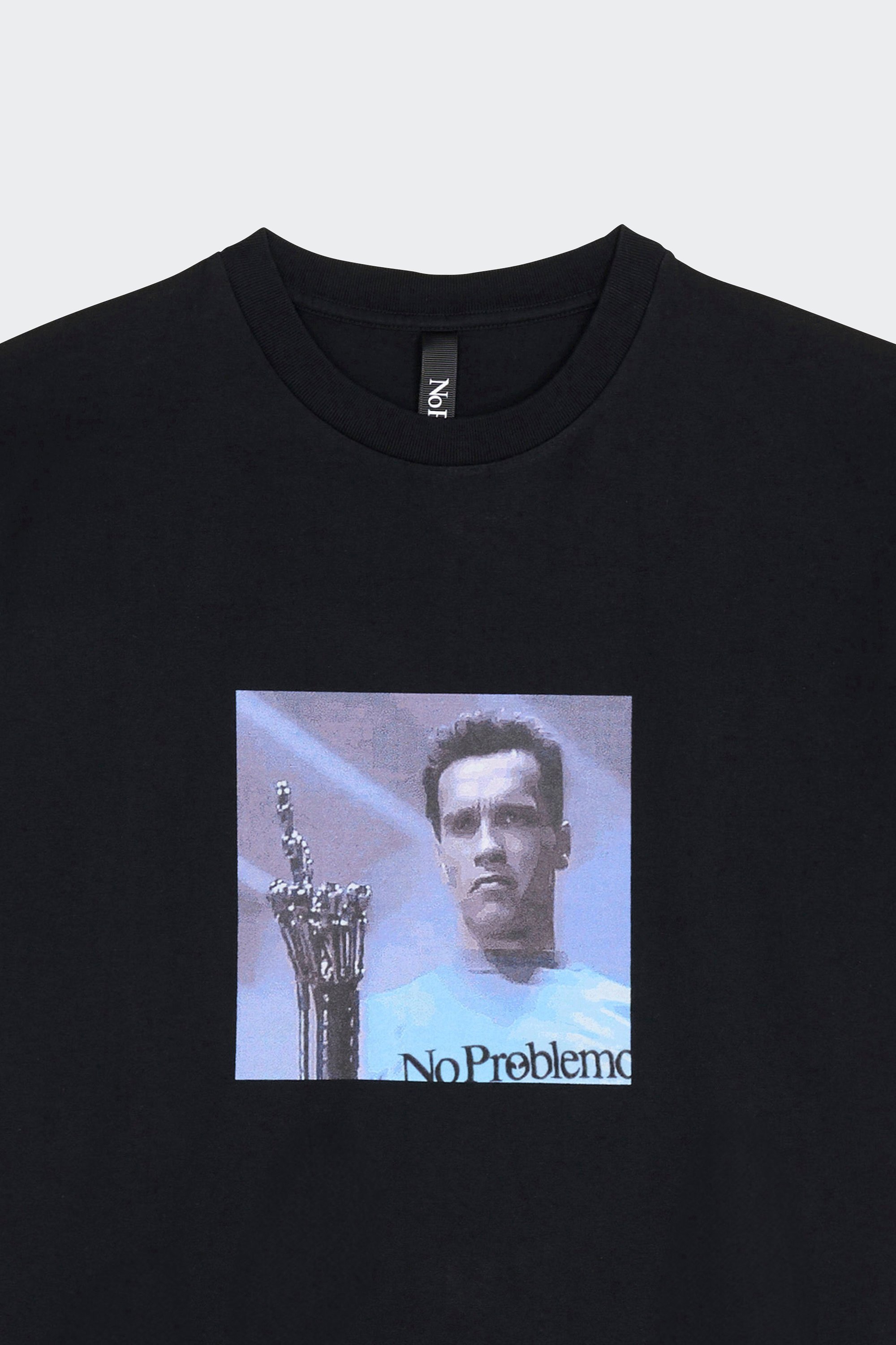T-shirt | Black by NO PROBLEMO T-shirt Black
