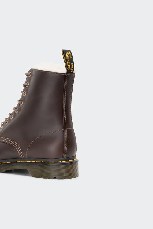 DR. MARTENS Boots Brown