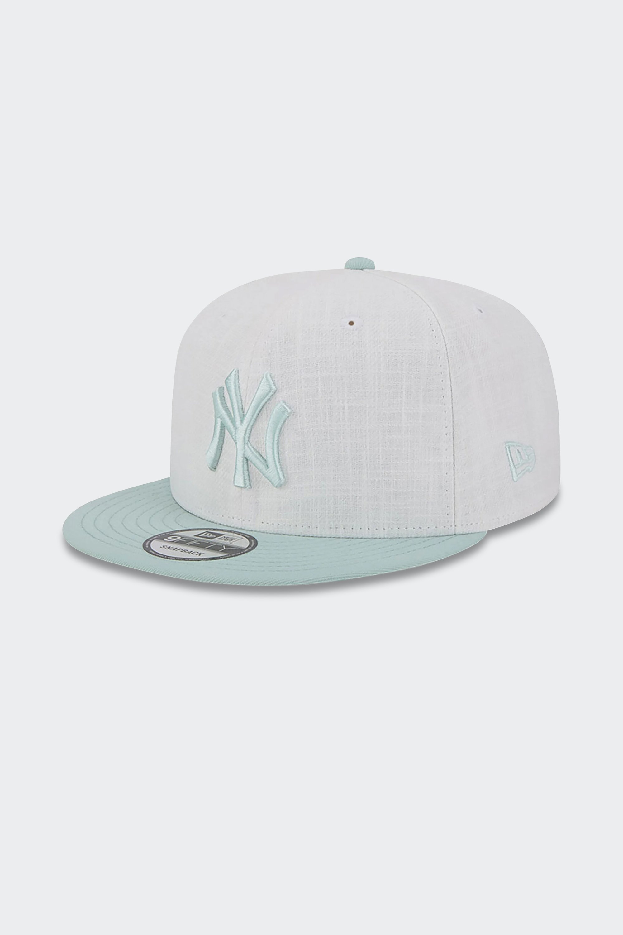 Cap | White by NEW ERA Cap White