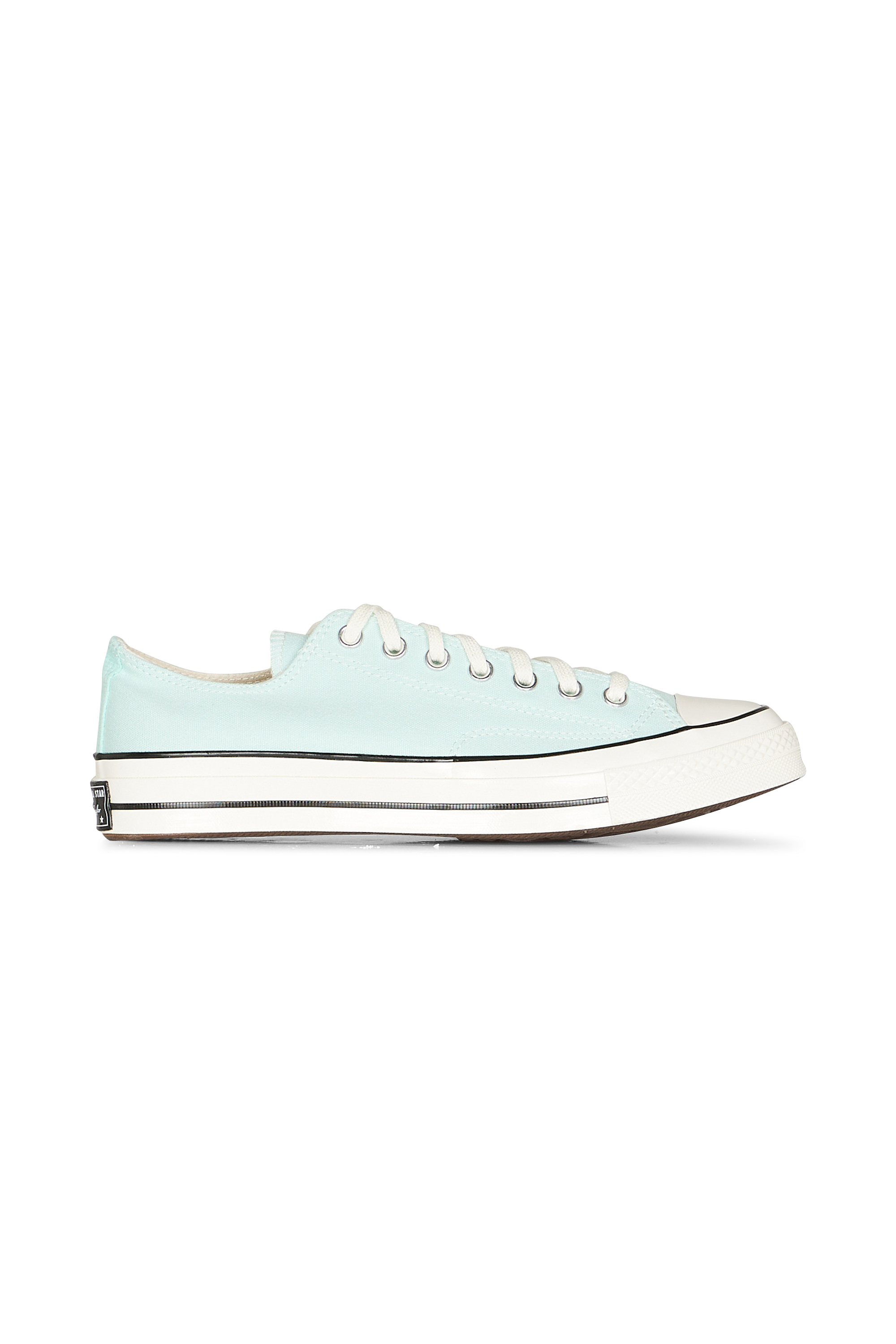 Baskets Bleu