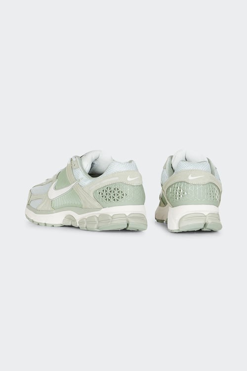 NIKE Sneakers Green
