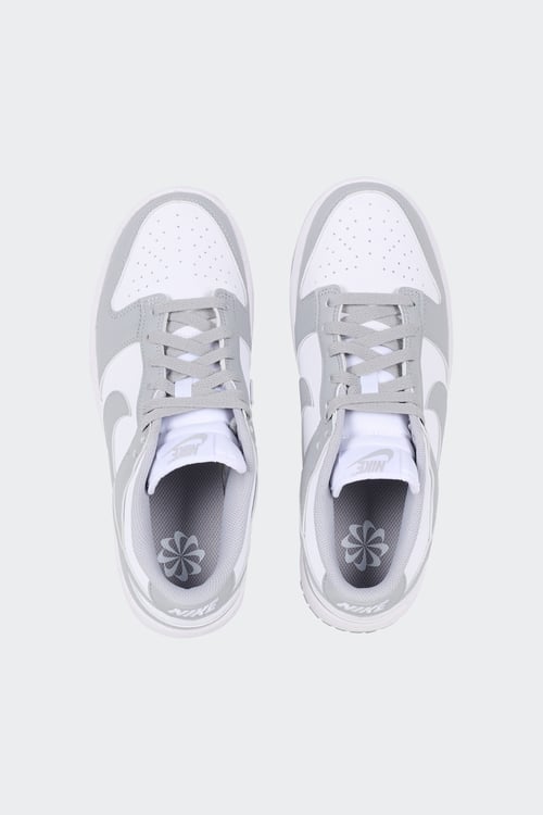 NIKE Baskets Gris