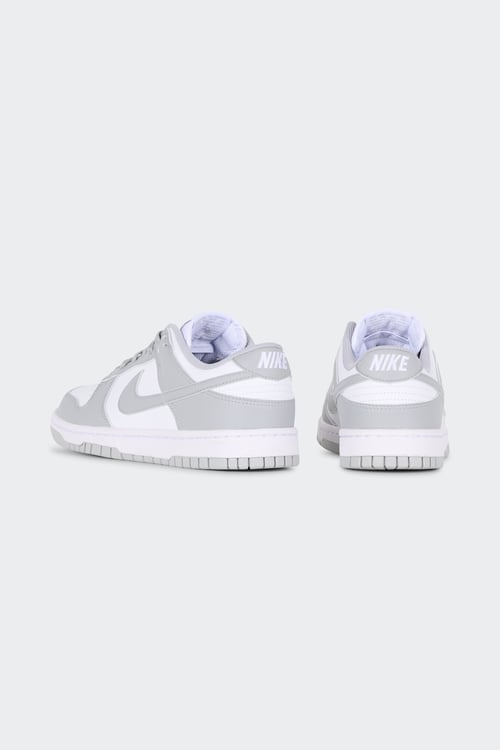 NIKE Baskets Gris