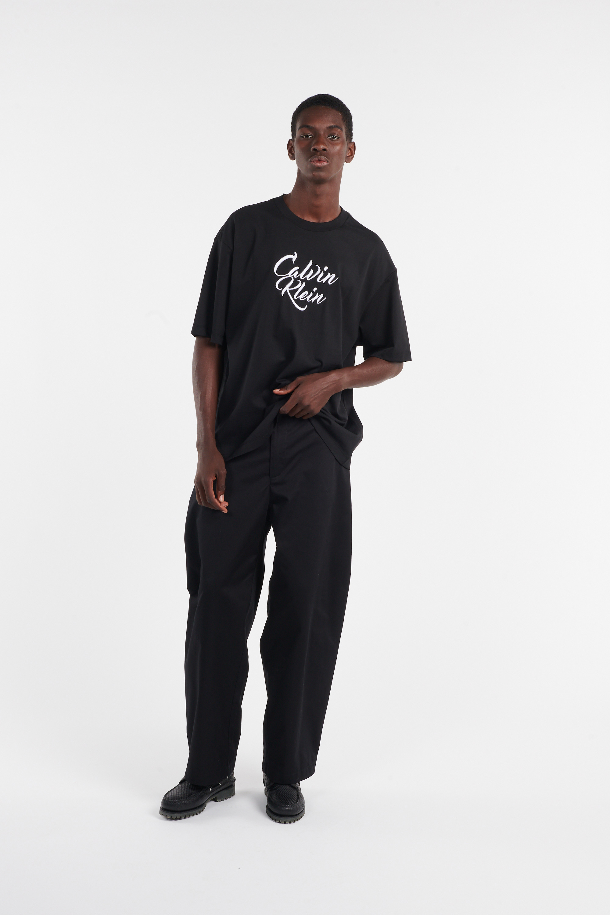 Regular-fit round-neck cotton T-shirt Black