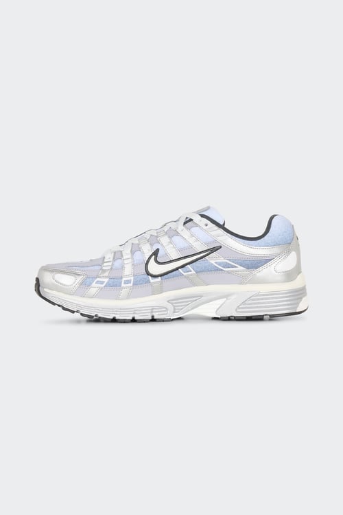 NIKE Baskets Gris
