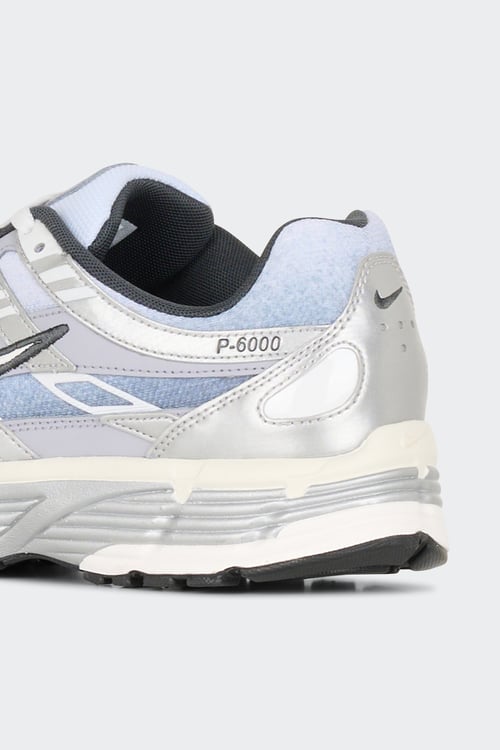 NIKE Baskets Gris