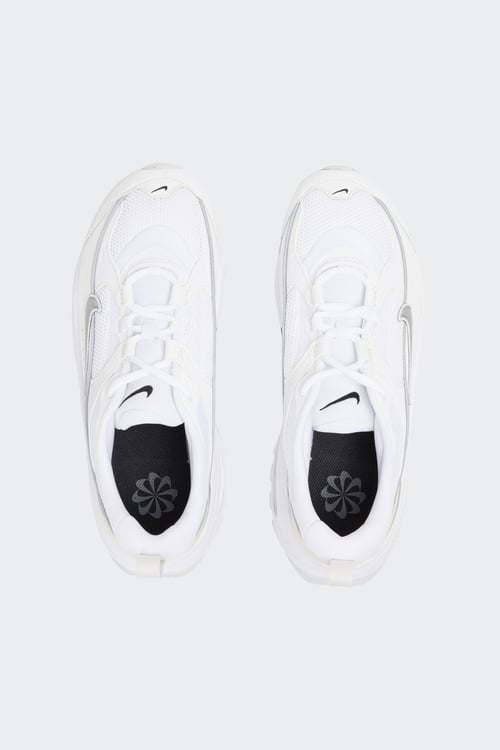 NIKE Baskets basses Blanc