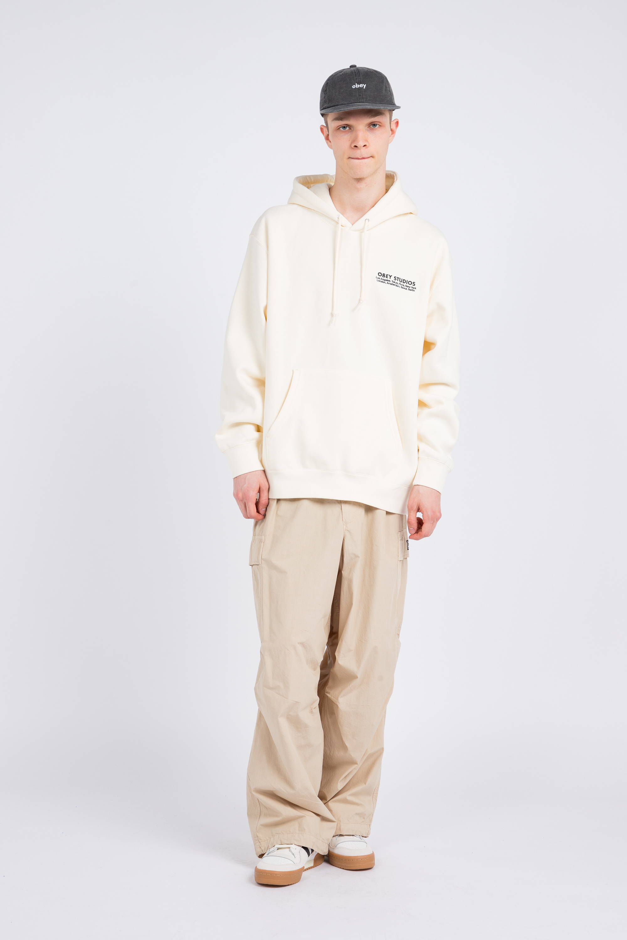 Cargo Grey