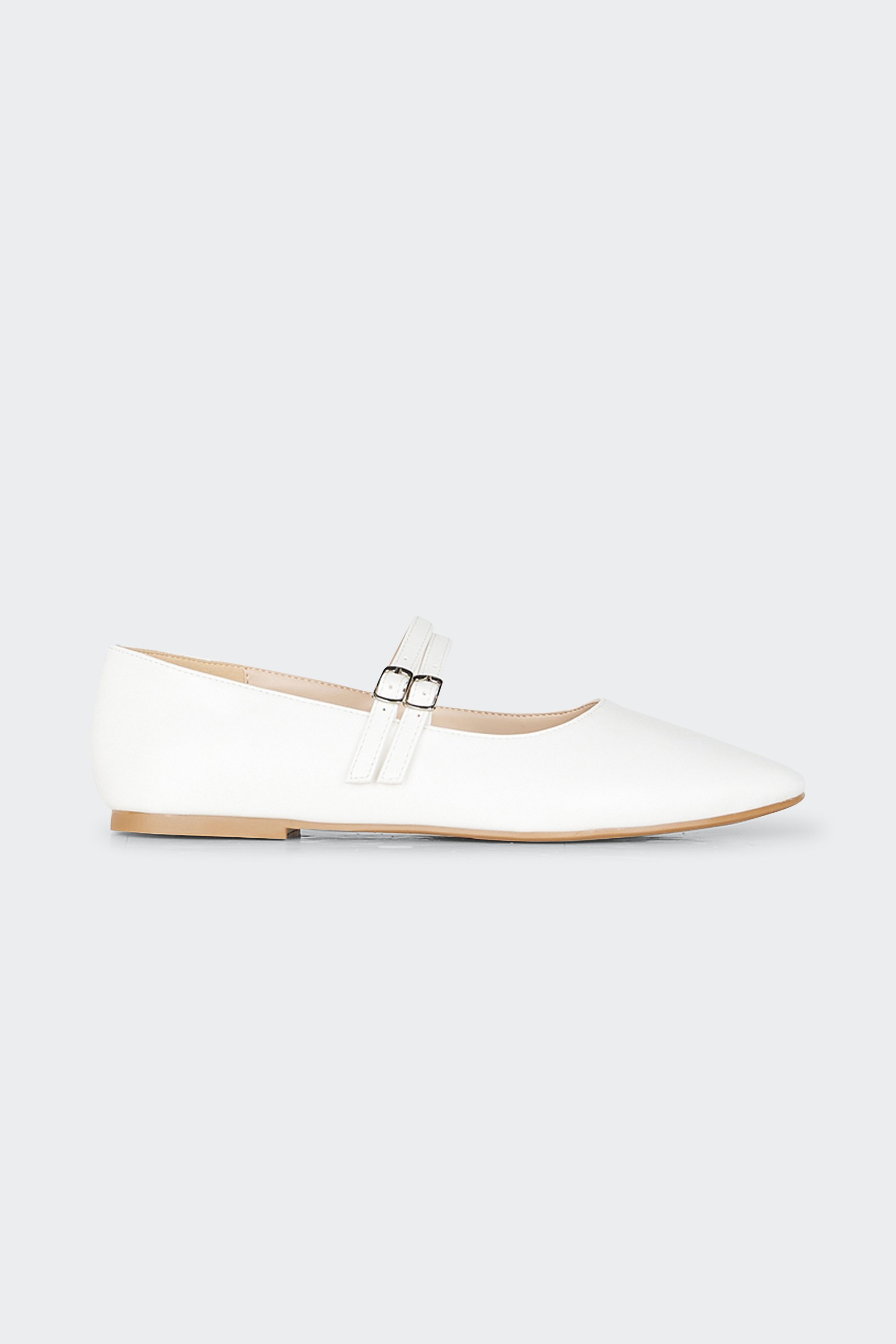 Ballet flats | White by VANESSA WU Ballet flats White