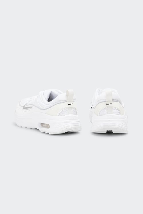 NIKE Baskets basses Blanc