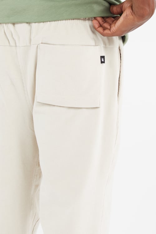 NEW BALANCE Pantalon Beige