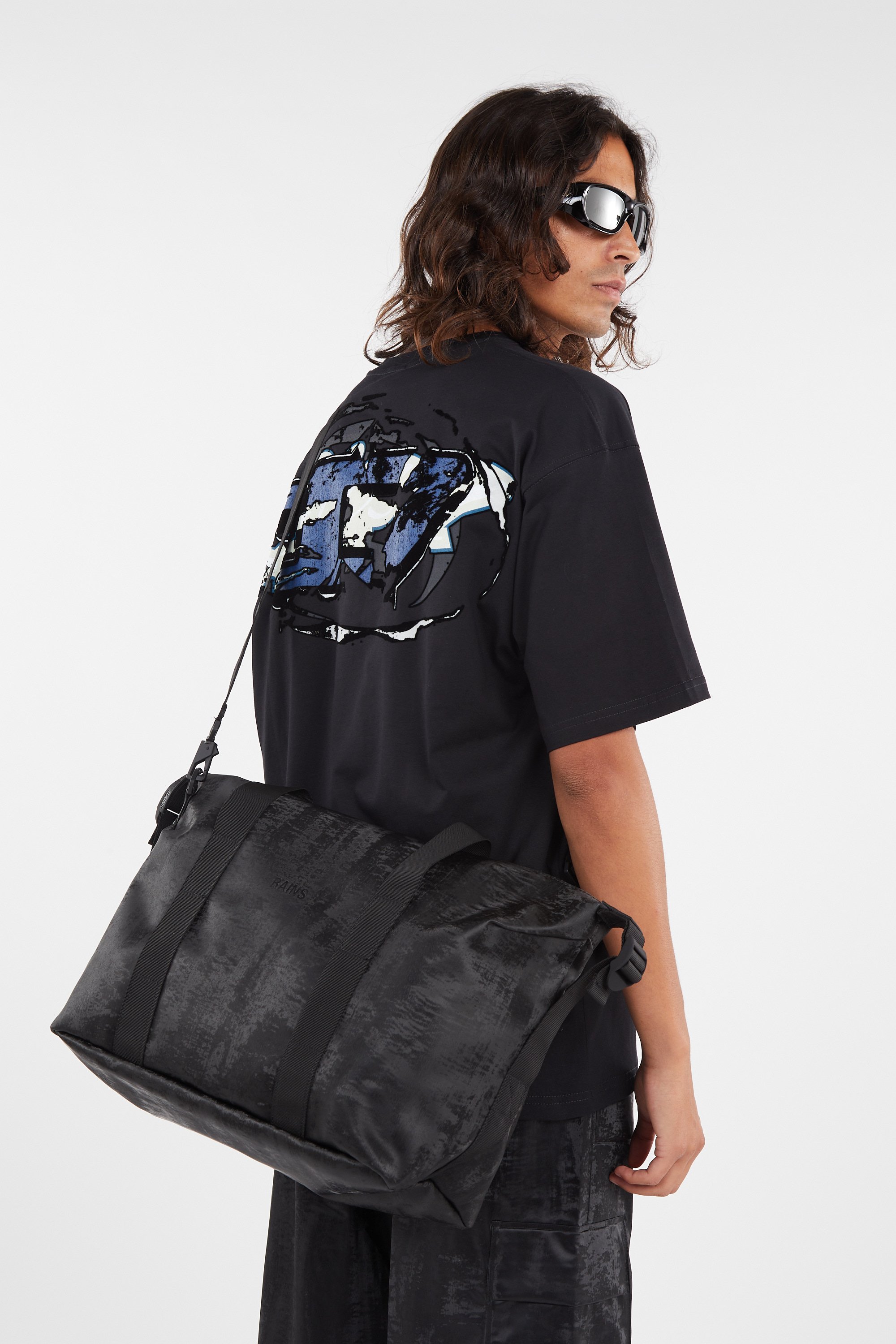 Tranverz S travel bag | Black by RAINS Tranverz S travel bag Black