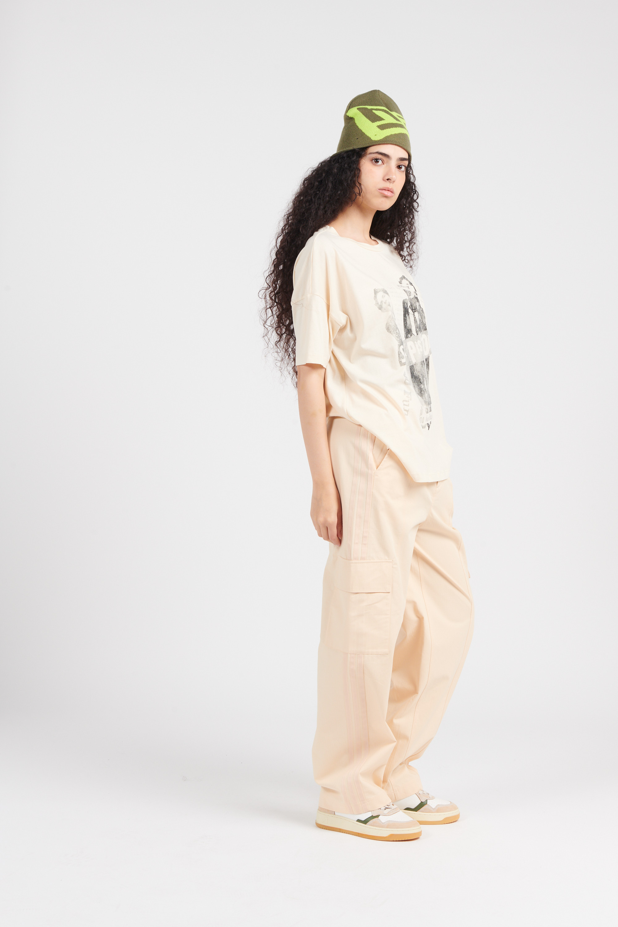 T-shirt White