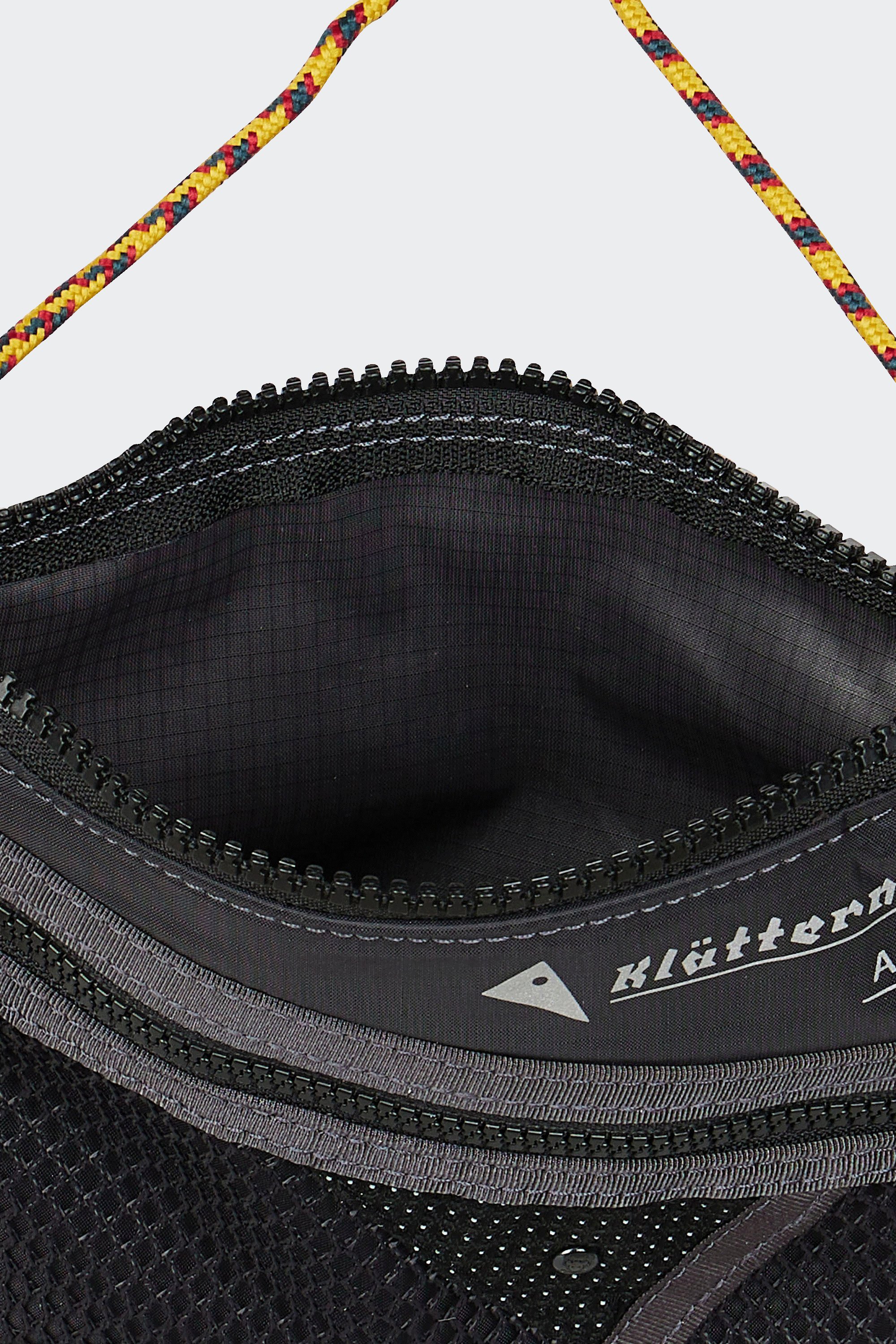 Baindeminuit shoulder bag | Black by KLATTERMUSEN Baindeminuit shoulder bag Black