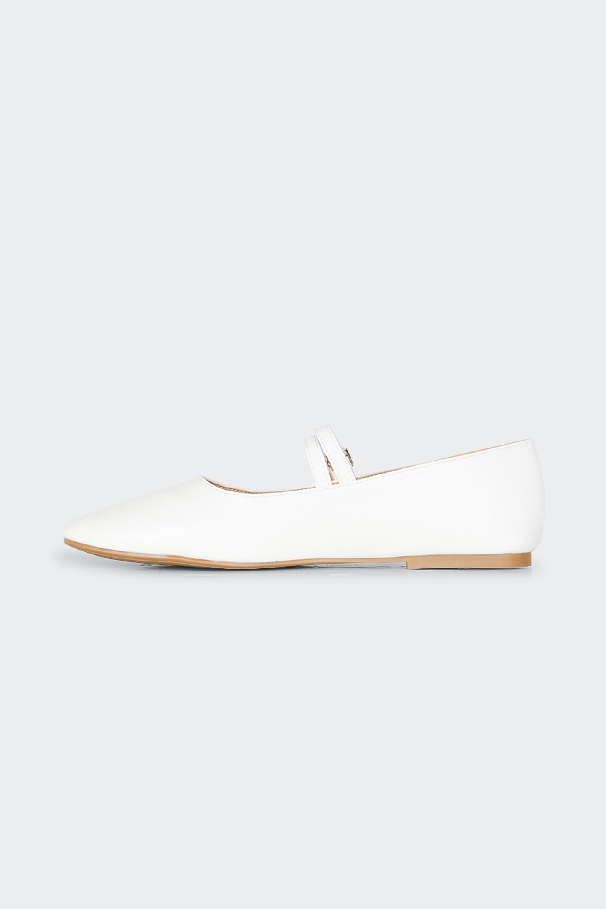 Ballet flats | White by VANESSA WU Ballet flats White