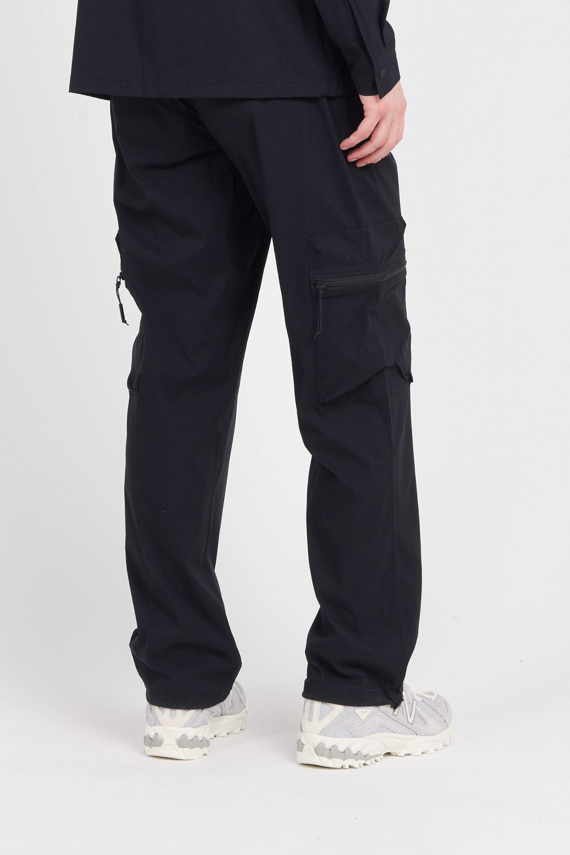 Cargo Black