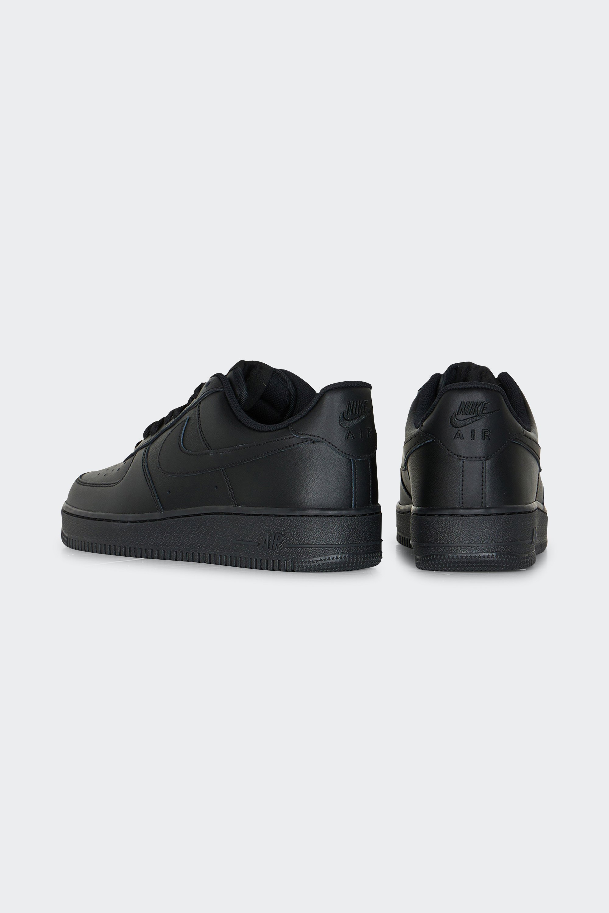 Baskets | Noir by NIKE Baskets Noir